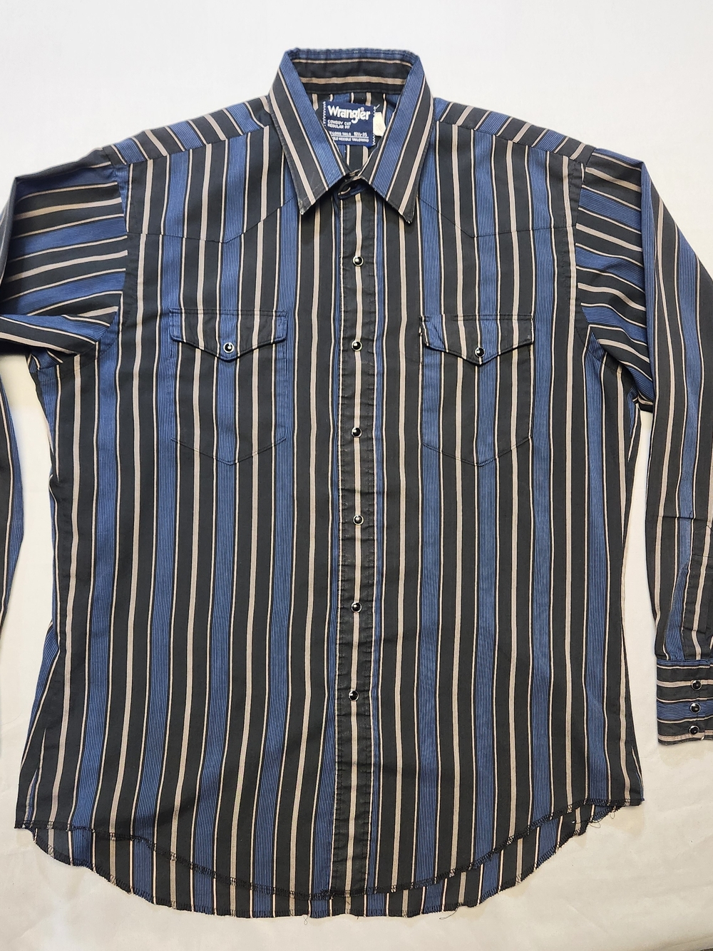 Vintage Wrangler L Cowboy Cut Single Stitch Pearl Snap Long Sleeve Button Up USA - Picture 1 of 11